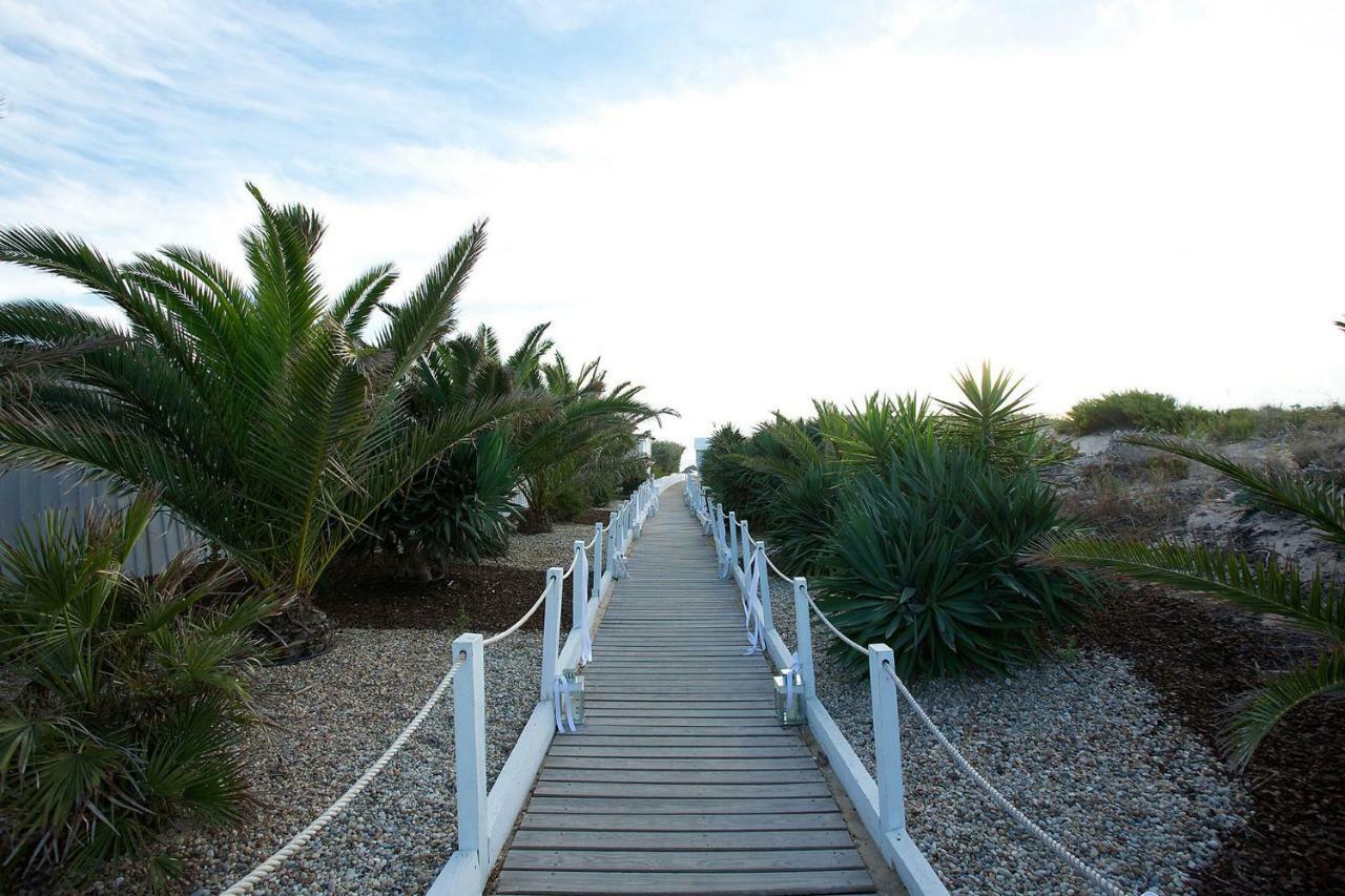 Villa Near Beach & Lisbon Corroios Εξωτερικό φωτογραφία